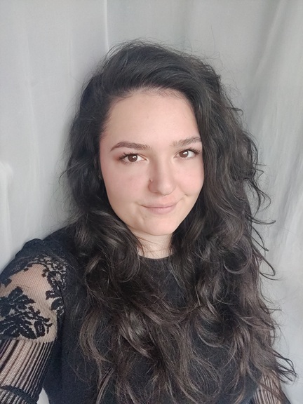 Baglyas Angéla, férfi-női és gyerek fodrász, frufru szalon Gödöllő